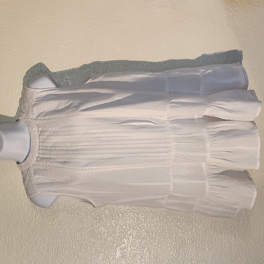By the River SLEEVELESS BLOUSE SIZE L - Picture 2 of 12